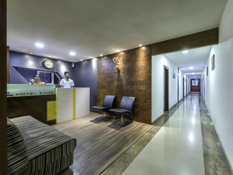 Treebo Trend Edge St Marks Road Bengaluru Zewnętrze zdjęcie